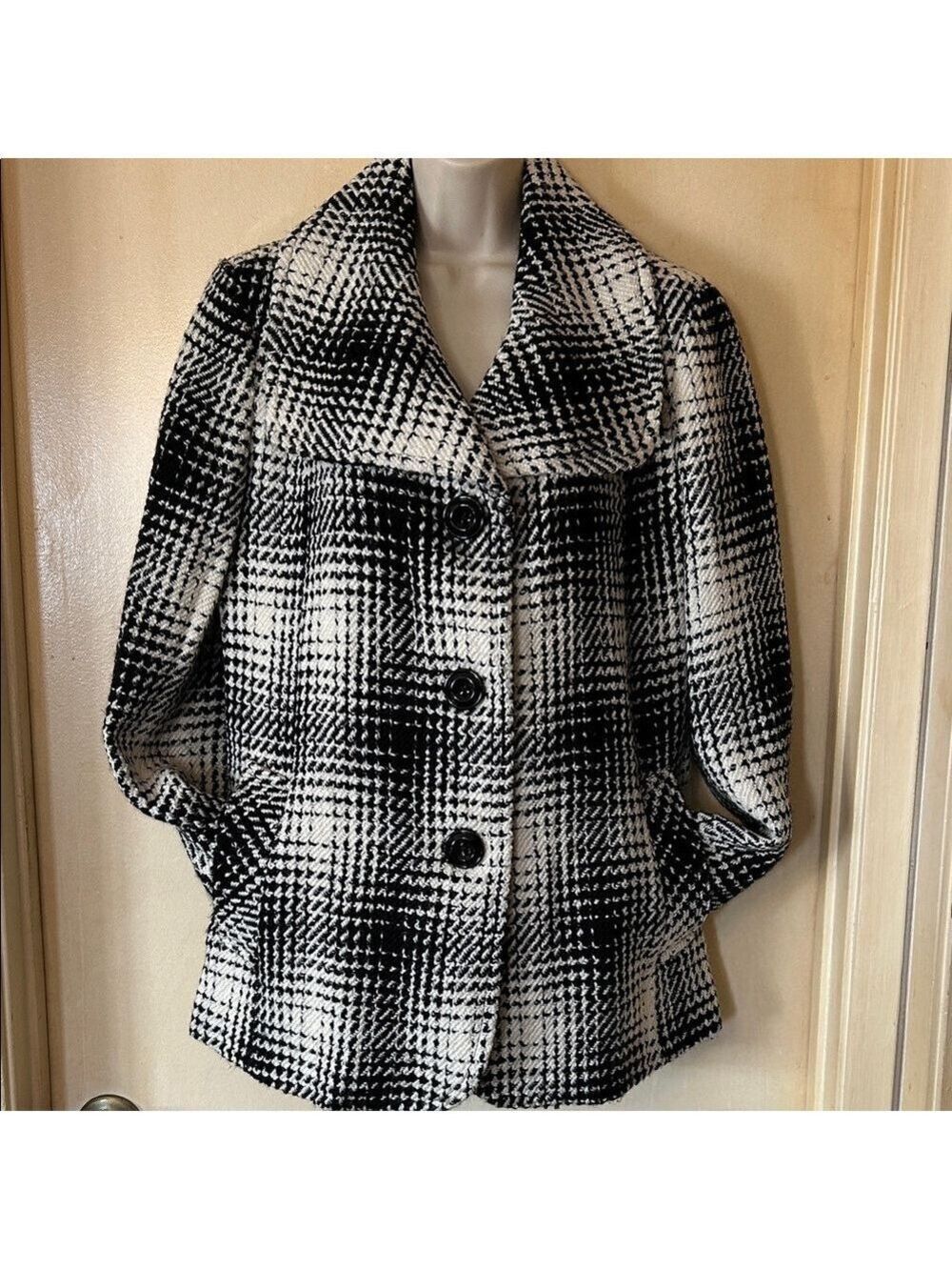 Gallery Black and White Houndstooth Jacket with Red Lining size S - Picture 5 of 11